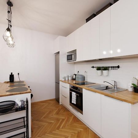 Studio Apartament Centrum ビャウィストク エクステリア 写真
